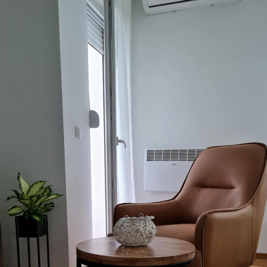 Apartman Tim Lux 1 Vrnjacka Banja Exterior photo