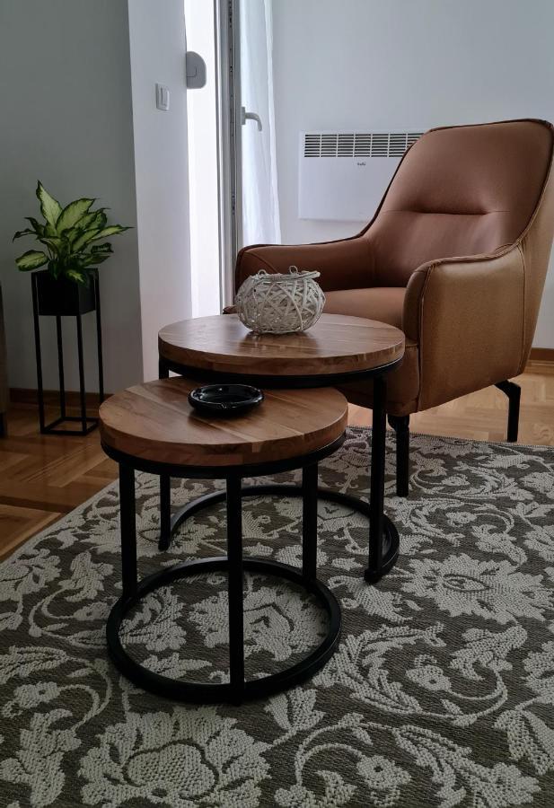 Apartman Tim Lux 1 Vrnjacka Banja Exterior photo